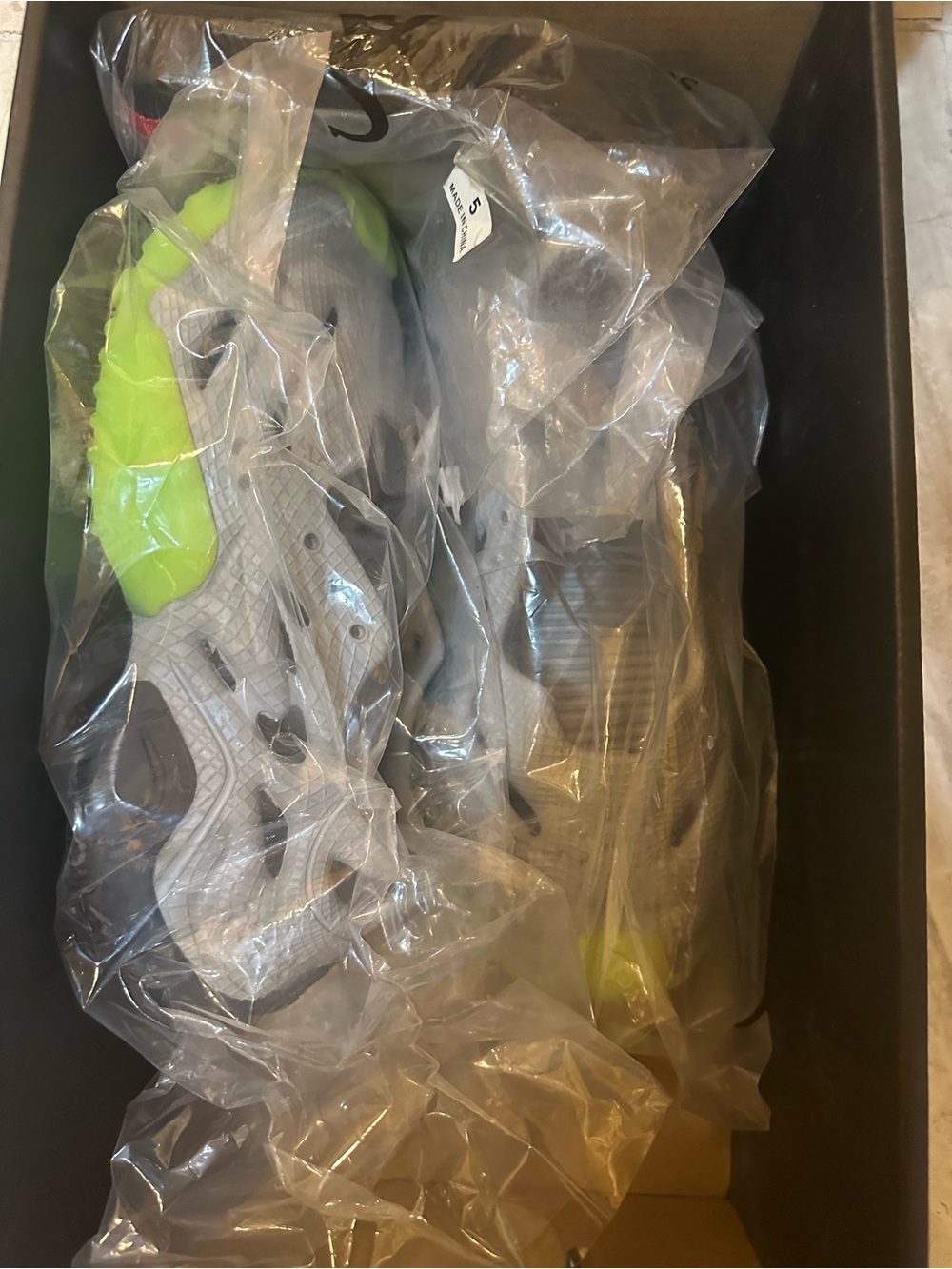 Men's Athletic Sneakers - Neon Green/Gray